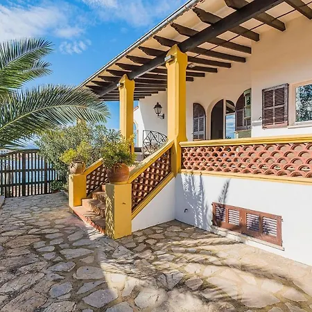 Villa Beachfront Es Clot *
